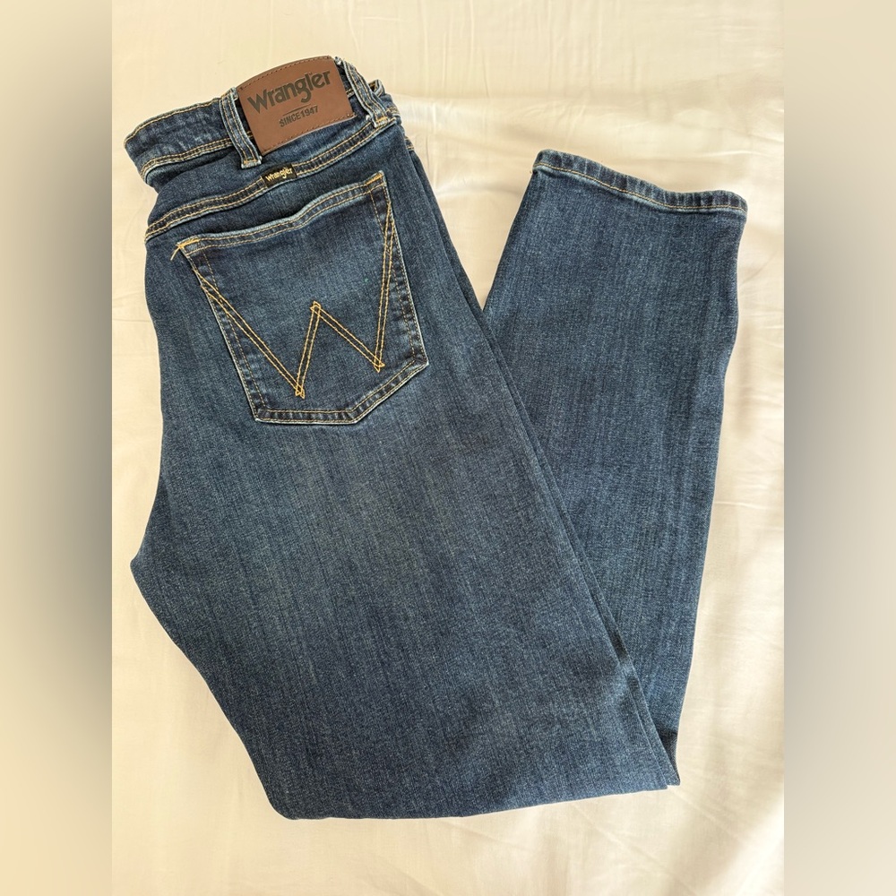 Wrangler Men’s Dark Blue Straight Leg Jeans